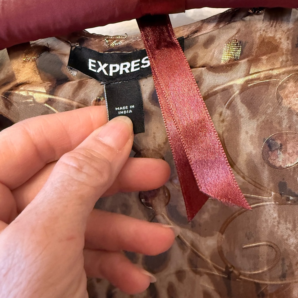 Express Sheer Animal Print Robe - Picture 3 of 4